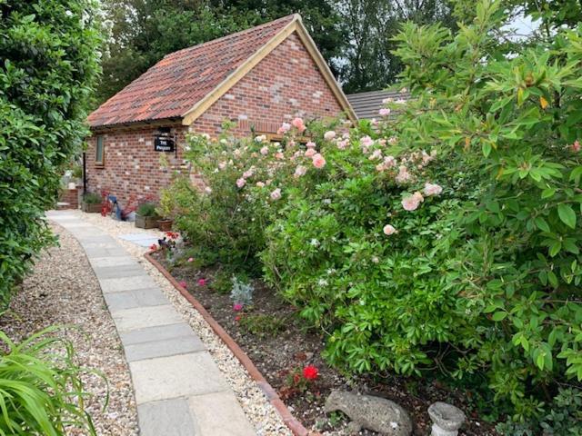 The Piggery At The Cottage Wool Exterior foto